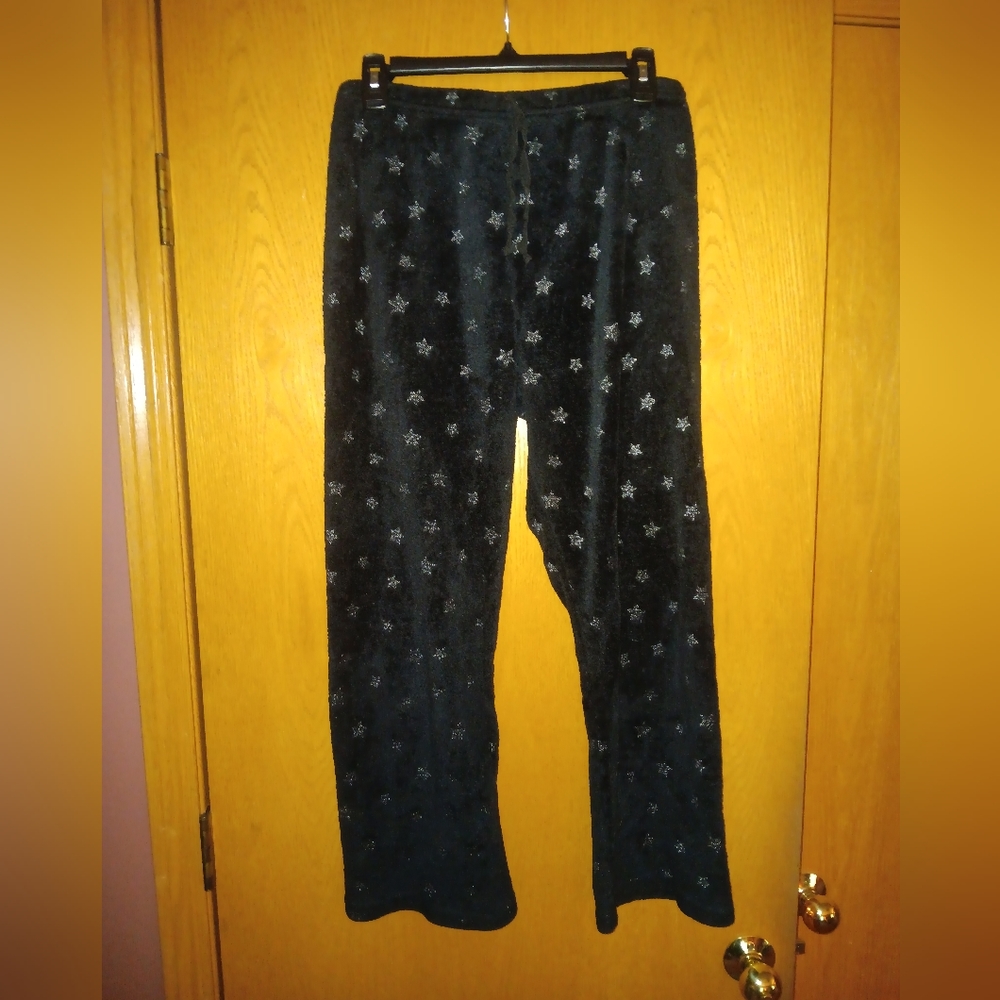 Women's size large,  black star pajama pants